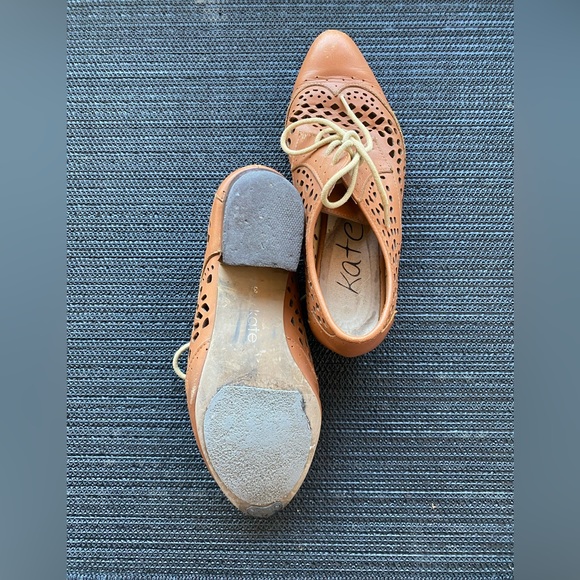 Kate & Mel | Size 37 Brown laser cut heeled oxfords. - Picture 7 of 7